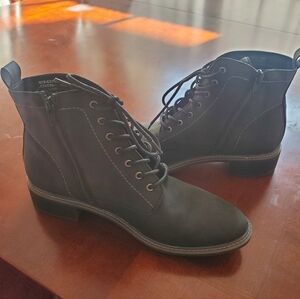 Cliffs Black Lace Up Boots